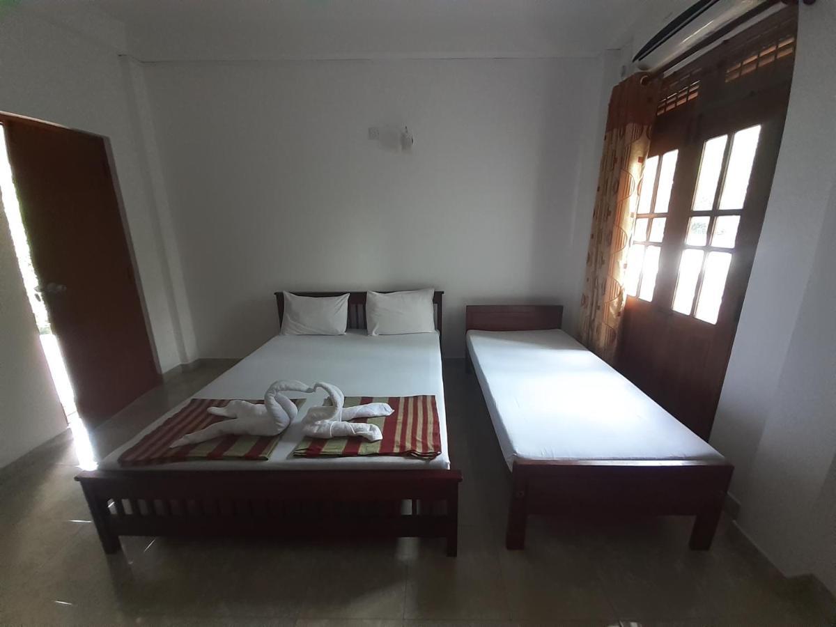 Emarald Holiday Homes Anuradhapura Ngoại thất bức ảnh