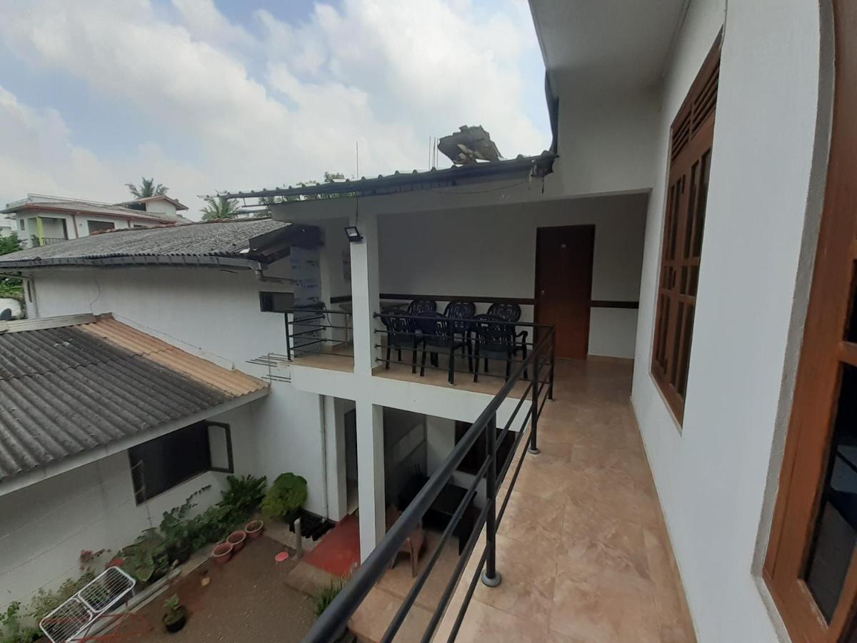 Emarald Holiday Homes Anuradhapura Ngoại thất bức ảnh