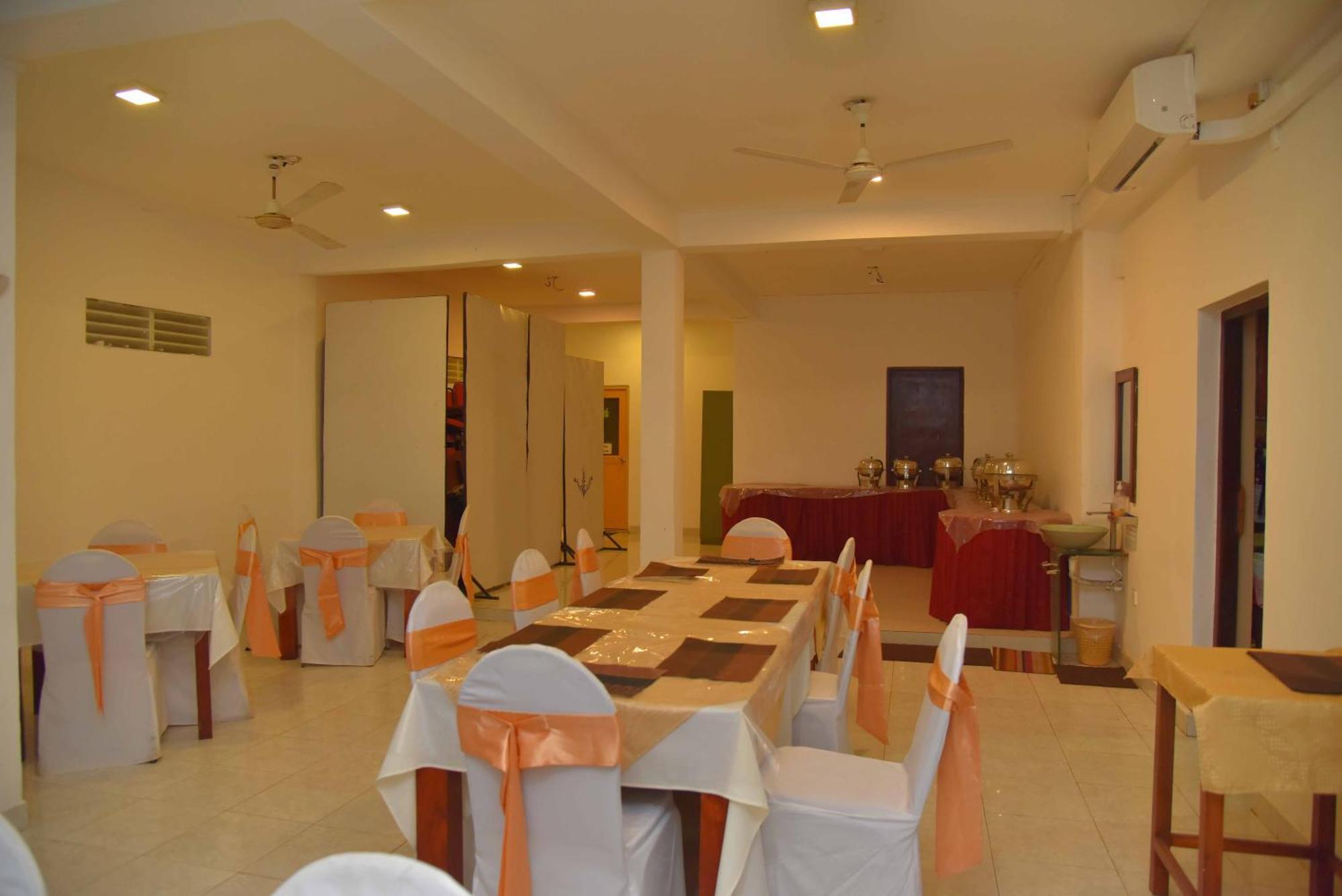 Emarald Holiday Homes Anuradhapura Ngoại thất bức ảnh